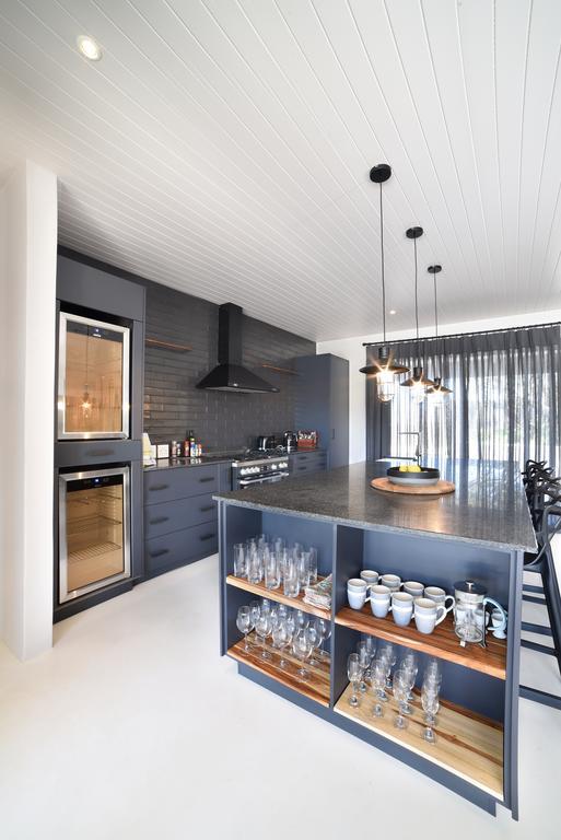 The Boat Shed By The Oyster Collection Villa Kenton on Sea Exterior foto